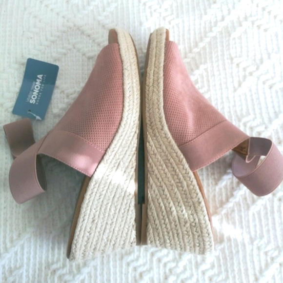 Sonoma Shoes - Picture 6 of 9